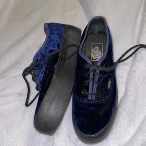 Blue velvet Vans authentic platform